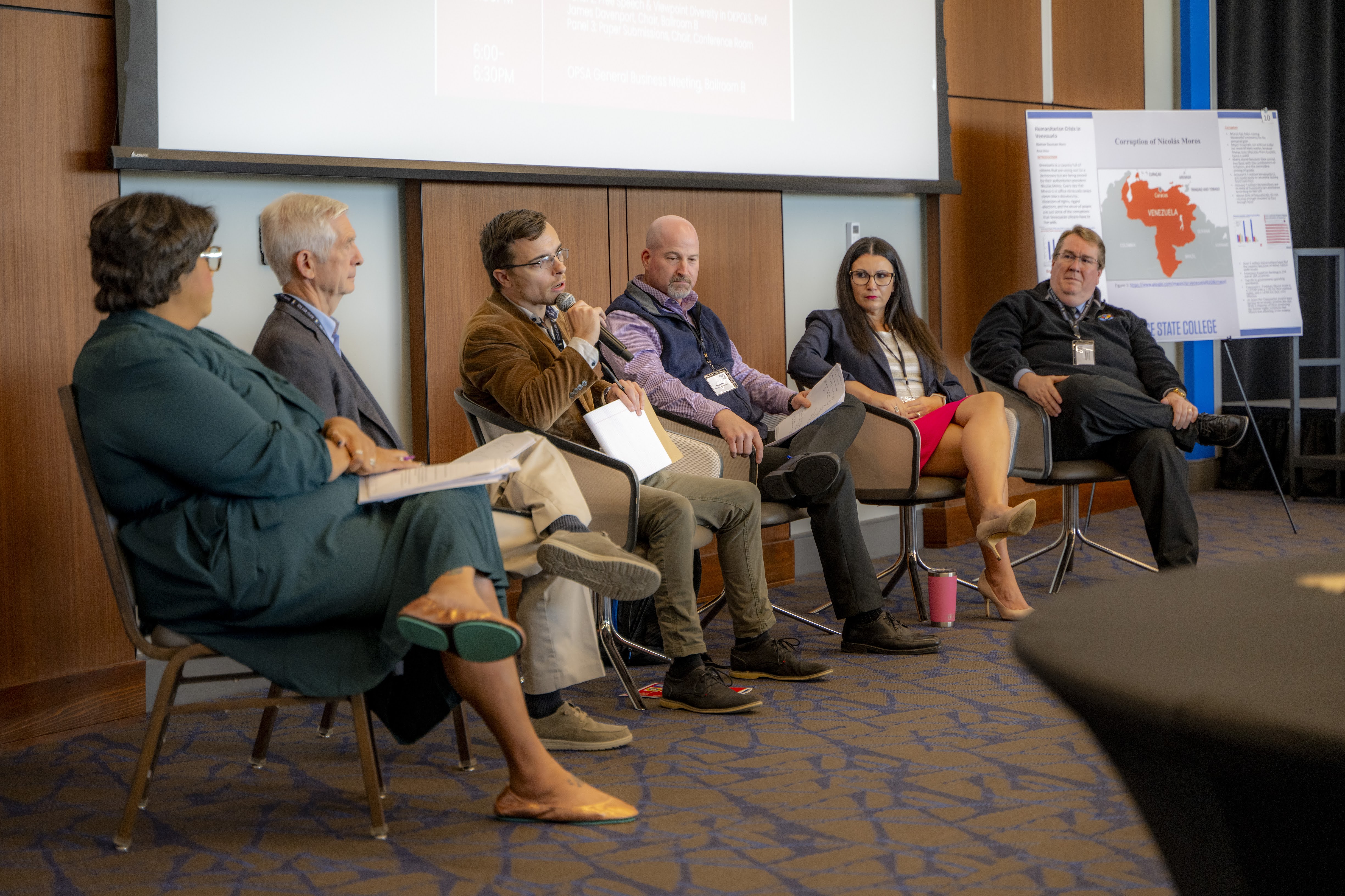 Rose State College Hosts Great Debates Panel on Proposed Cell Phone Ban in Oklahoma Public Schools